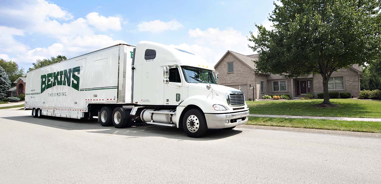 Bekins moving truck parked in a residential neighborhood in Federal Way.